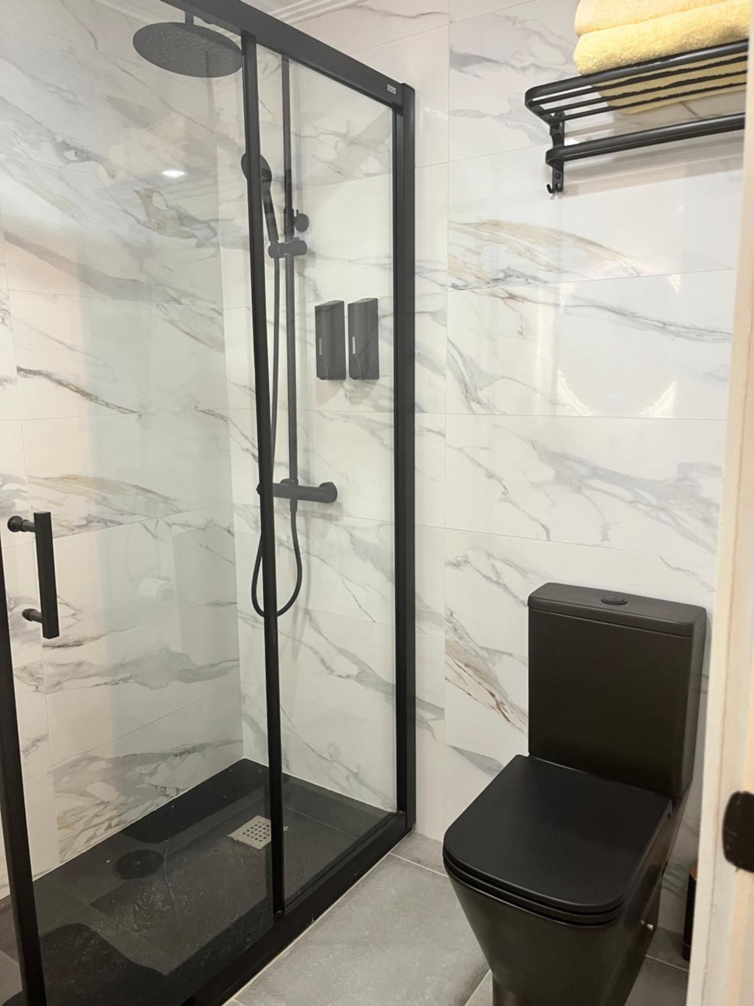 Estacion Centro Apartment Виго Екстериор снимка